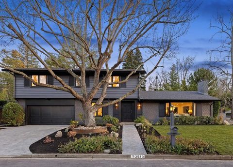 Photo of 2530 Roundhill Dr Dr, Alamo, CA 94507 (MLS # 41121518)