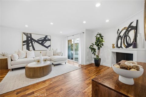 Photo of 355 S Madison Avenue #224, Pasadena, CA 91101 (MLS # SR26077744)