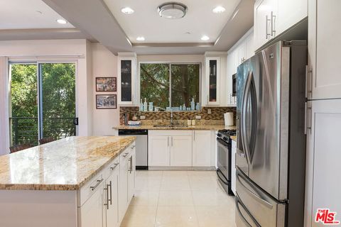 Tiny photo for 5601 W Olympic Boulevard #301, Los Angeles, CA 90036 (MLS # 26835895)