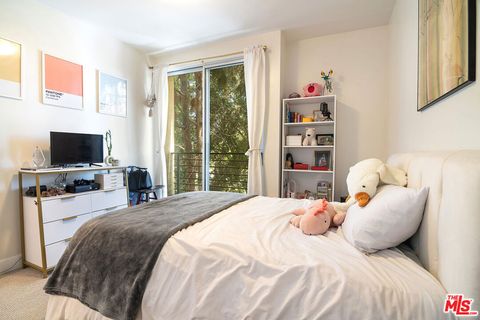 Tiny photo for 5601 W Olympic Boulevard #301, Los Angeles, CA 90036 (MLS # 26835895)
