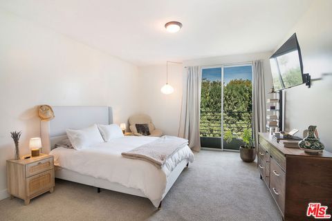 Tiny photo for 5601 W Olympic Boulevard #301, Los Angeles, CA 90036 (MLS # 26835895)