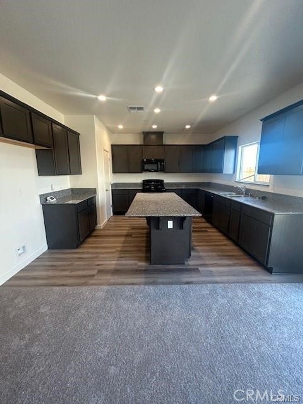 Photo of 845 Annette Court, Merced, CA 95348 (MLS # MC25242802)