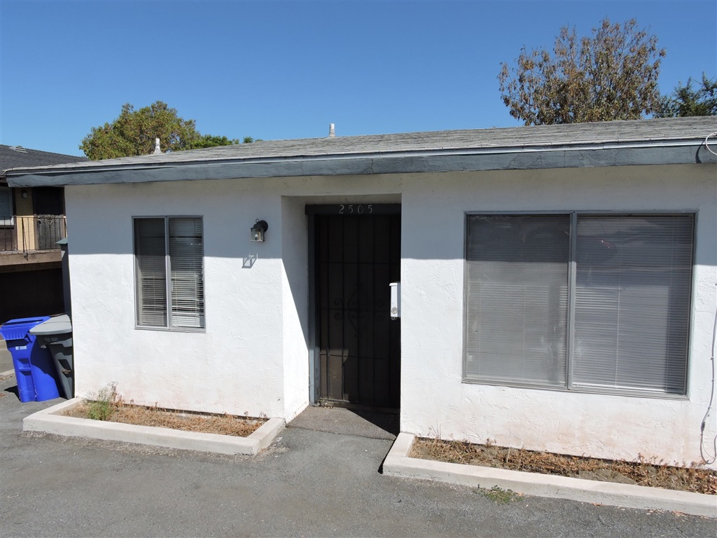 Cute Clean Duplex 2 bed room 1 bath large back yard, Storage Shed, Laundry Shed, Super Nice New Carpet. Come See! Neighborhoods: Bond Terrace