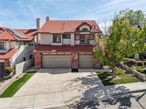 Photo of 25308 Joyce Place, Stevenson Ranch, CA 91381 (MLS # SR26057065)