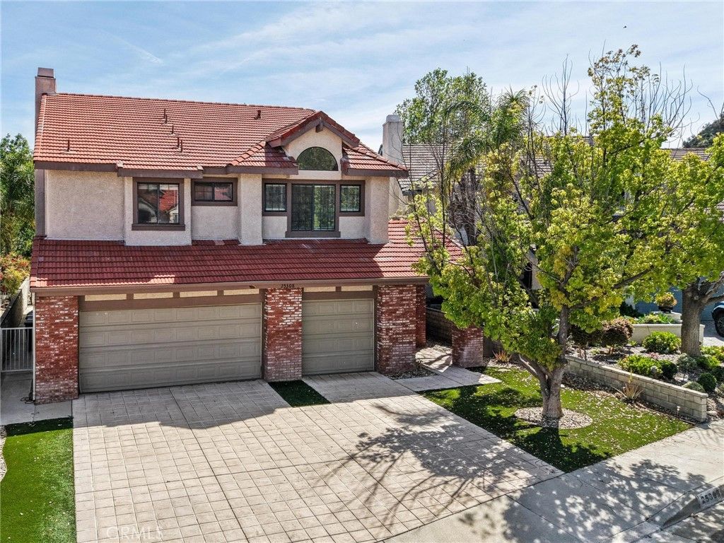 Photo of 25308 Joyce Place, Stevenson Ranch, CA 91381 (MLS # SR26057065)