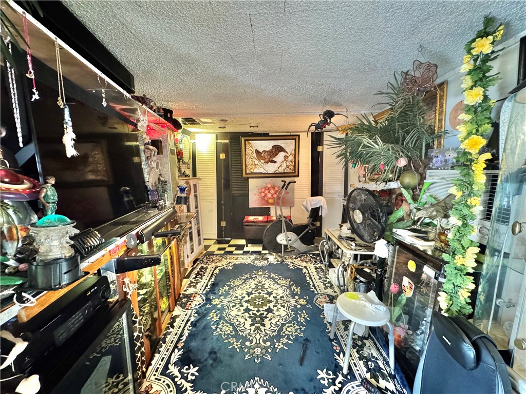 2250 W Darby 1