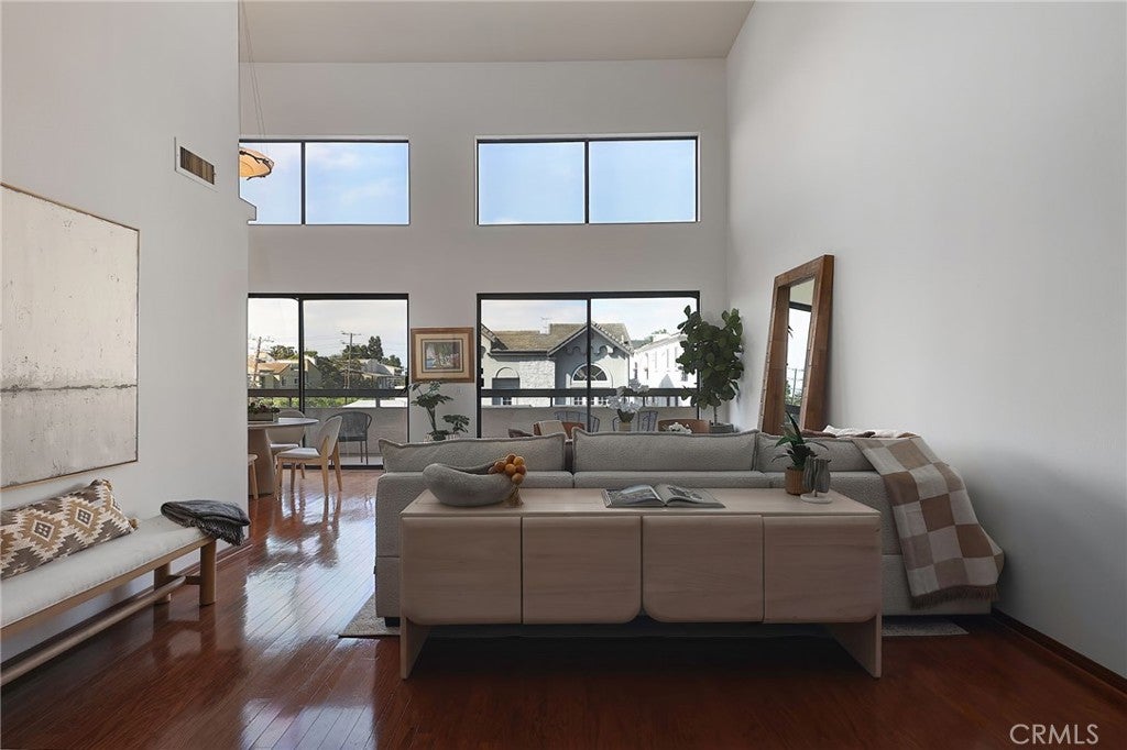 Photo of 1432 Camden AVE #301, Los Angeles, CA 90025 (MLS # SR26188074)