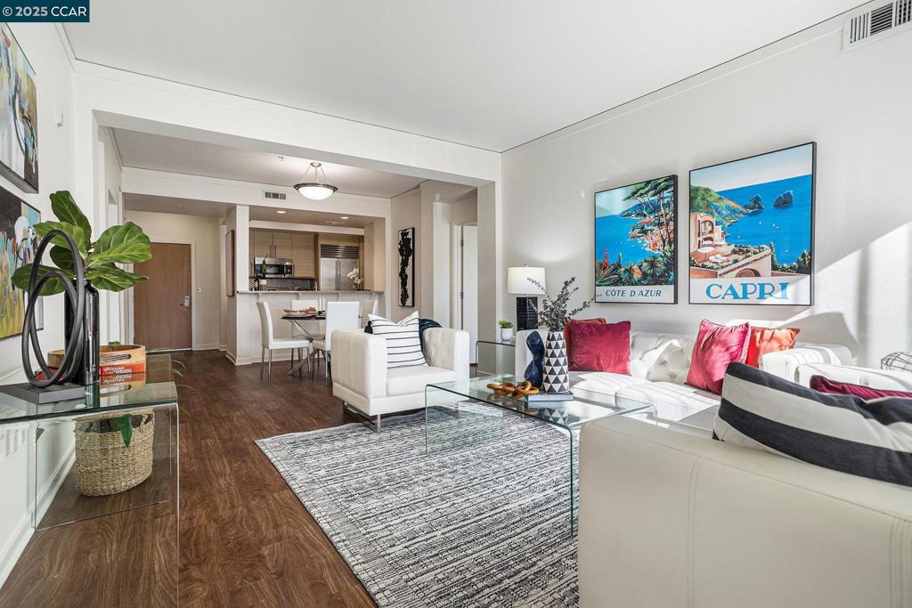 DOWNTOWN W.CREEK - Residential