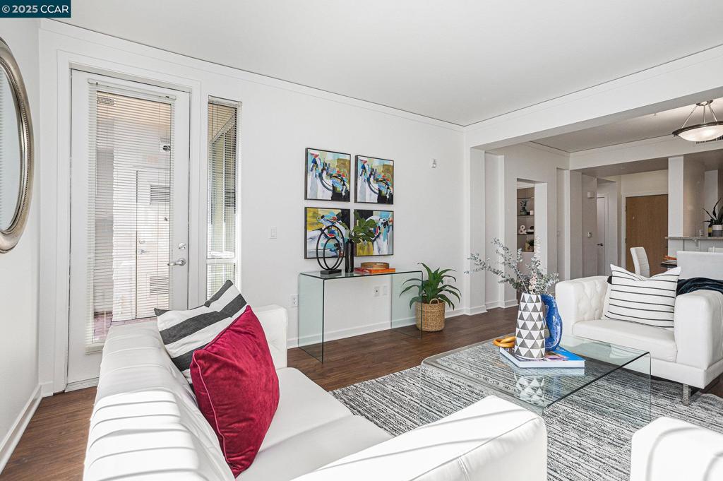 DOWNTOWN W.CREEK - Residential