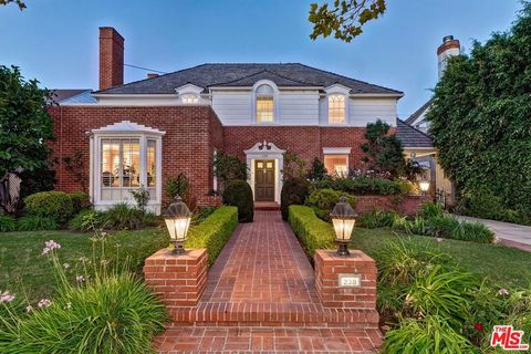 Photo of 238 S McCarty Drive, Beverly Hills, CA 90212 (MLS # 26860057)