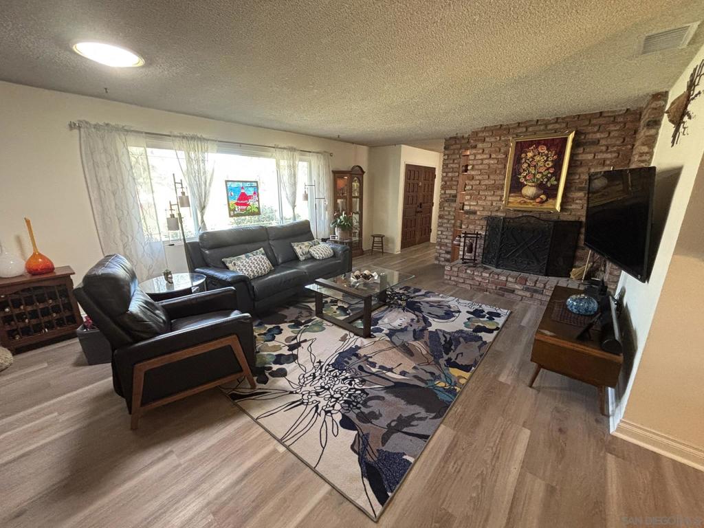 Ramona - Residential