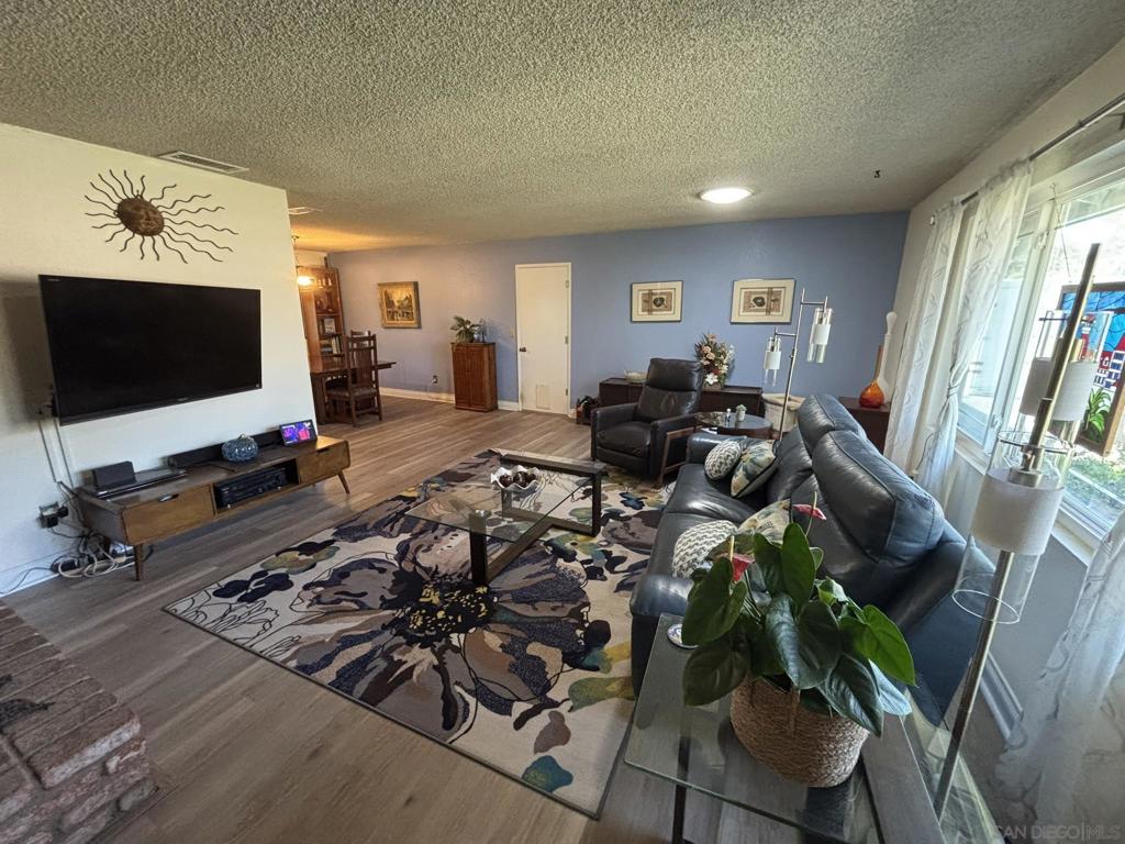 Ramona - Residential