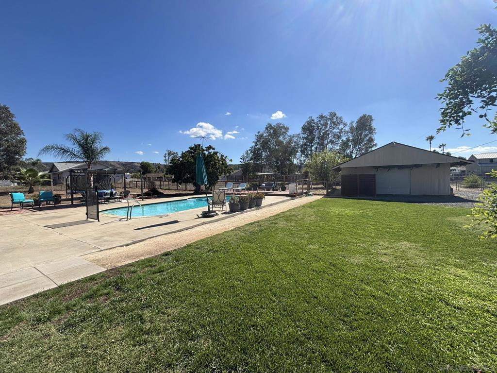 Ramona - Residential