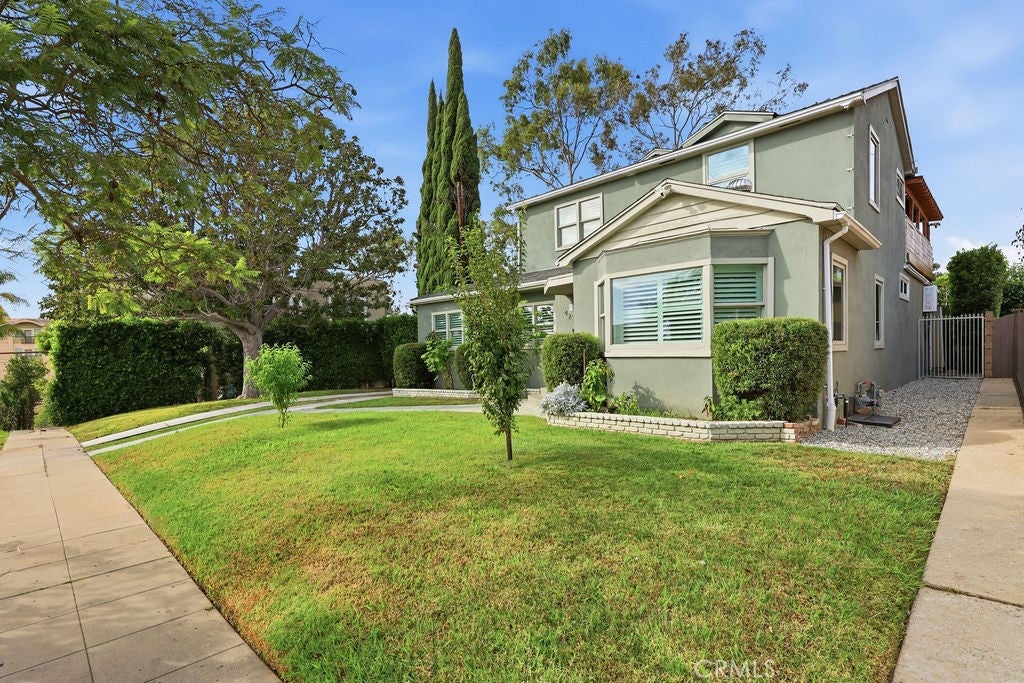 4233 W 25th