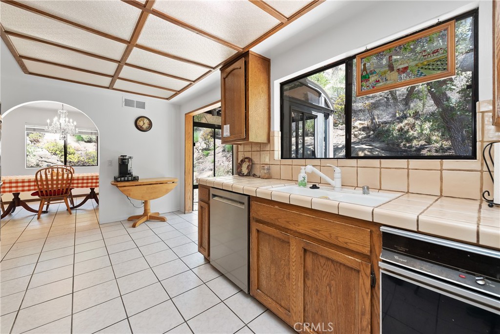 9349 HARTMAN Way