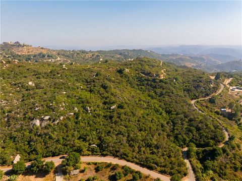 Photo of 0 Harris Spur Truck, Fallbrook, CA 92028 (MLS # SW26024531)