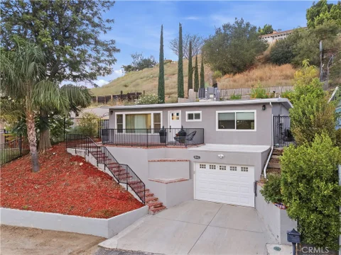 MLS: SR26206208