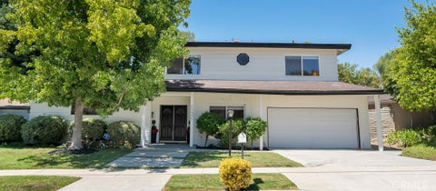 Photo of 22445 Dardenne ST, Calabasas, CA 91302 (MLS # SR26192102)