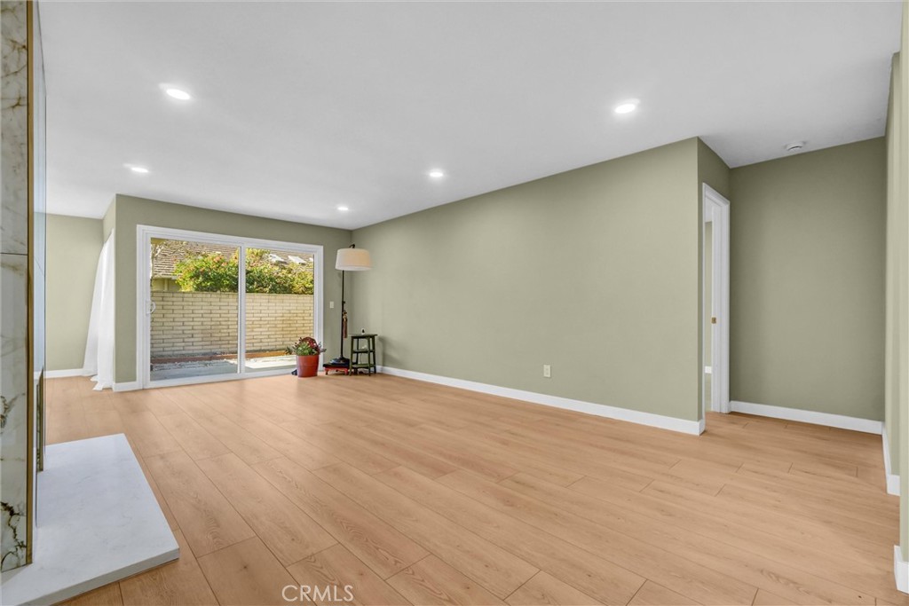 Terrace (TR) - Residential