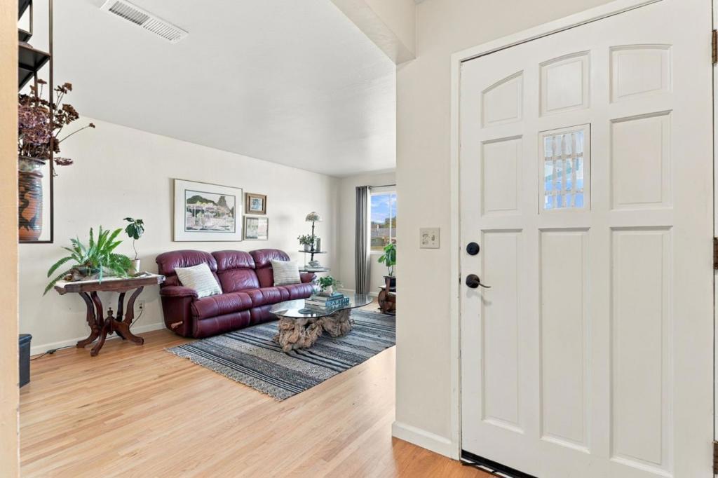 214 Mesa Verde Drive