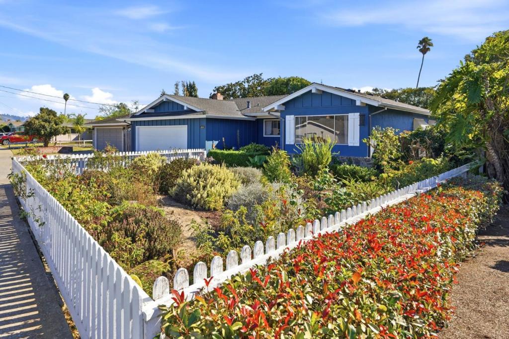 214 Mesa Verde Drive