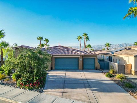 Photo of 74080 Portola Pointe Lane, Palm Desert, CA 92211 (MLS # 219137730DA) Photo of 74080 Portola Pointe Lane, Palm Desert, CA 92211 (MLS # 219137730DA)