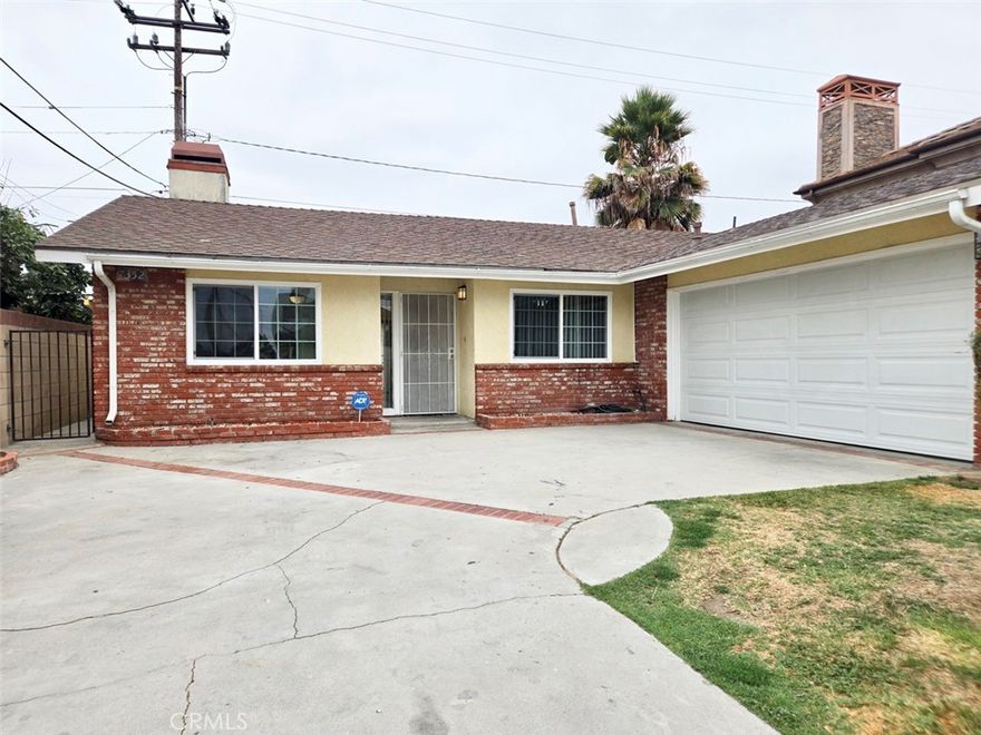TENANT PRE-SCREENDING+ PRE- QUALIFICATION REQUIRED** MOVE-IN READY CONDITION** Newley upgraded single story detached home in move-in condition(back unit of a duplex)... Nice open floor plan includes-spacious 3 bedrooms with ceiling fans, ,2 full baths(remodeled), approx,1350sf. Brand New quartz counter top, stainless double sink & fixtures,refinished-painted cabinets,interior paint,- spacious large room w/gas fireplace...Bright family style kitchen with dining area...Attached 2 car garage with laundry hookups...central AC& heating... private backyard with covered patio...walking distance to local school, close to retail shops & restaurants...Rent includes gardening only- Tenant pays for all utilities ( water,trash,gas,electric,etc)