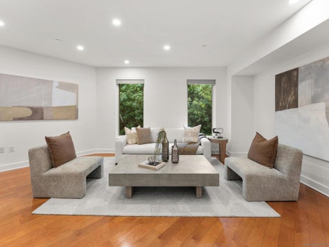 Photo of 1040 Genter St #305, La Jolla, CA 92037 (MLS # 260024770SD)
