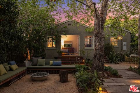 Photo of 2255 Wellesley Avenue, Los Angeles, CA 90064 (MLS # 26673593)