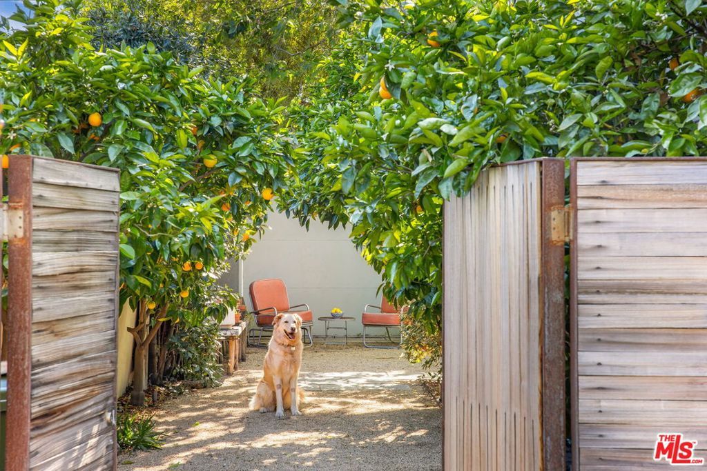 Photo of 2255 Wellesley Avenue, Los Angeles, CA 90064 (MLS # 26673593)