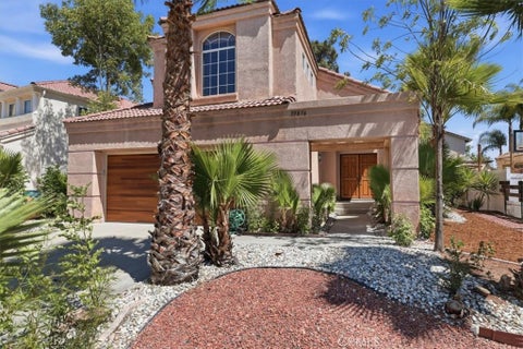 Photo of 39876 Via Castana, Murrieta, CA 92563 (MLS # SW26194067)