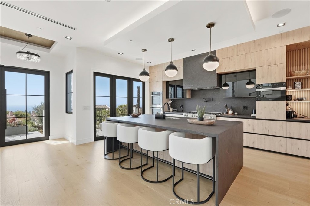 2532 Via Sanchez