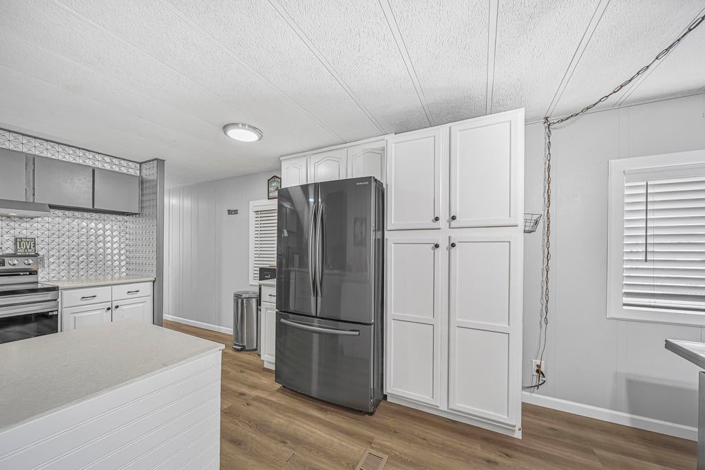 3411 Thermal Place