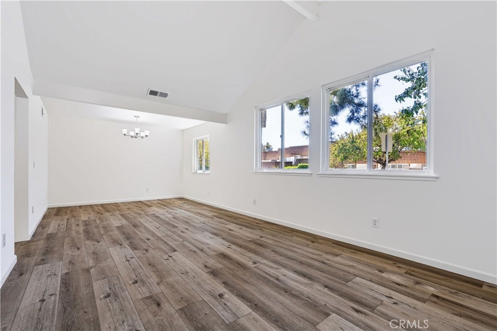 22421 Jeffrey Mark Court 8