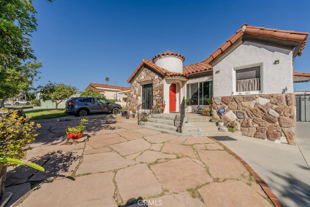1539 W 94th Place
