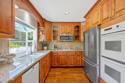Tiny photo for 1043 Chatham Court, Thousand Oaks, CA 91360 (MLS # 226005108)