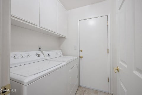 Tiny photo for 1043 Chatham Court, Thousand Oaks, CA 91360 (MLS # 226005108)