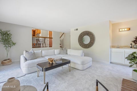 Tiny photo for 1043 Chatham Court, Thousand Oaks, CA 91360 (MLS # 226005108)