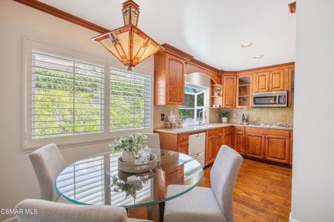 Tiny photo for 1043 Chatham Court, Thousand Oaks, CA 91360 (MLS # 226005108)