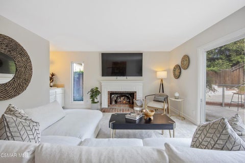 Tiny photo for 1043 Chatham Court, Thousand Oaks, CA 91360 (MLS # 226005108)