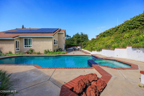 Tiny photo for 1043 Chatham Court, Thousand Oaks, CA 91360 (MLS # 226005108)