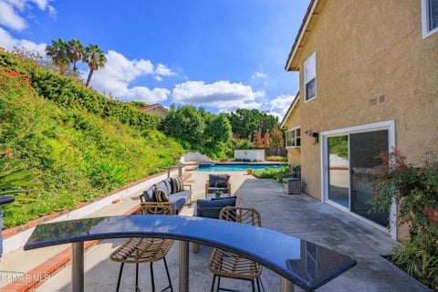 Tiny photo for 1043 Chatham Court, Thousand Oaks, CA 91360 (MLS # 226005108)