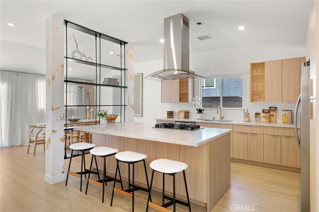 8591 Greenleaf Avenue