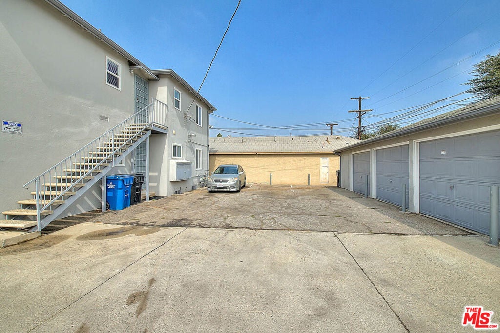 9328 Crenshaw Boulevard