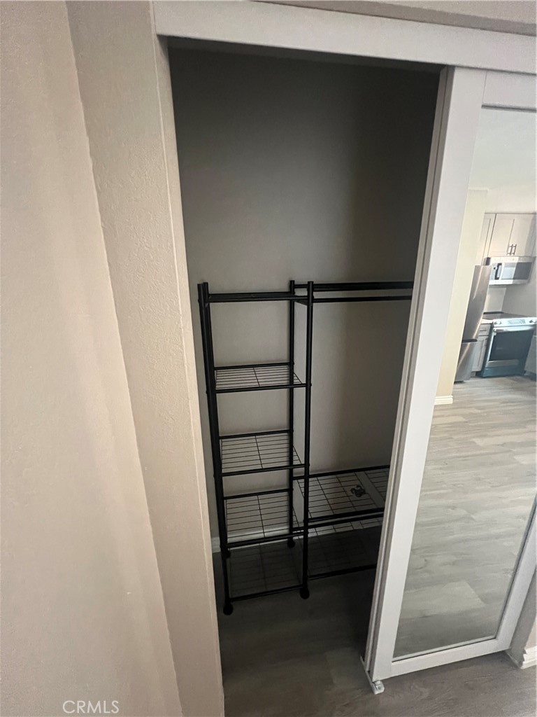 Wrigley Area (WR) - Residential Lease