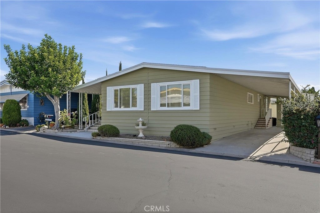 24001 Muirlands Boulevard 440