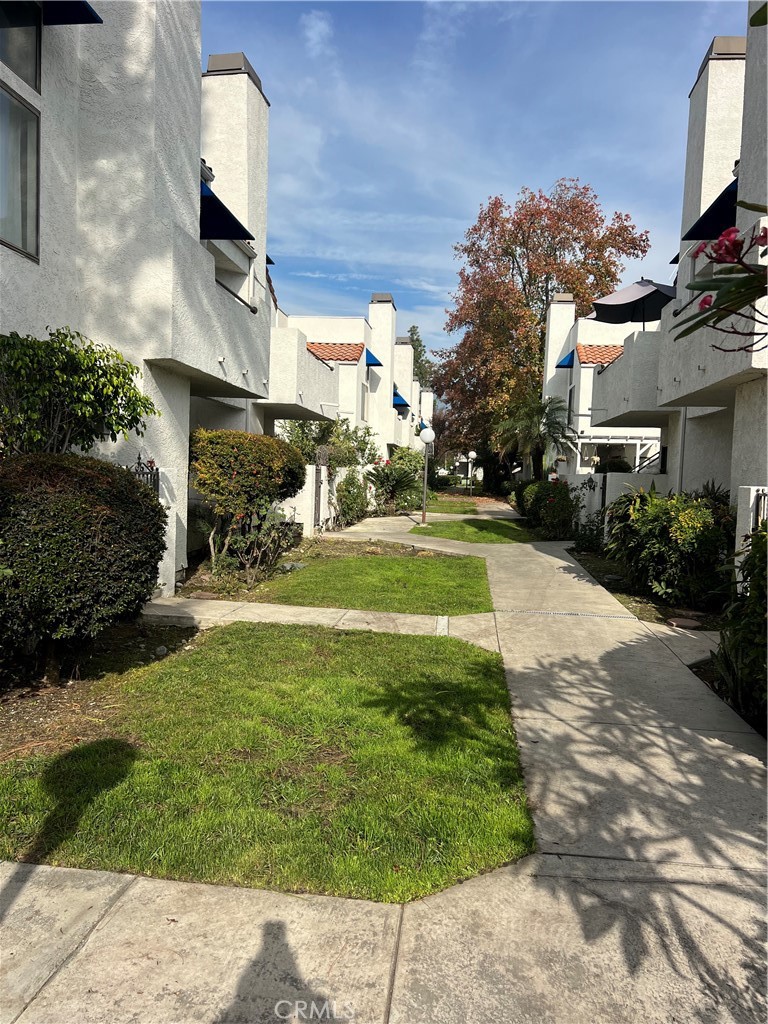 304 Park Shadow Court