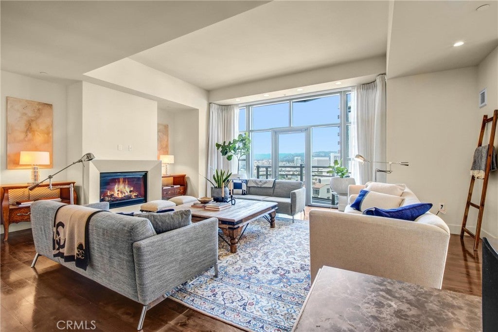 Photo of 10776 Wilshire Boulevard #901, Los Angeles, CA 90024 (MLS # PW26115580)