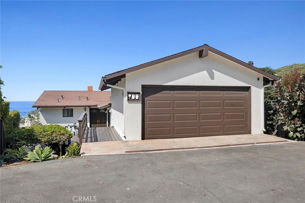 Photo of 700 Temple Hills Drive, Laguna Beach, CA 92651 (MLS # NP26061253)