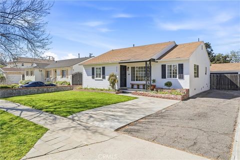 Photo of 329 Catalpa Avenue, Brea, CA 92821 (MLS # PW26051424)